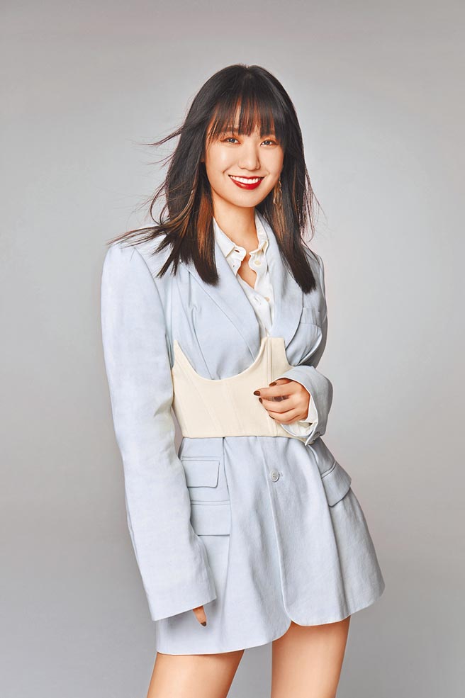 孫盛希2度入圍歌后，自己創作詞曲，秀出加分強項。（滾石唱片提供）