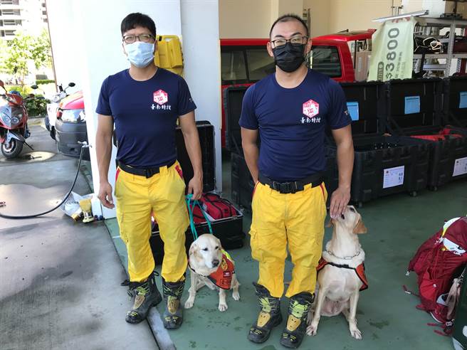 台南市消防局特搜队员完成整备，待命赴海地协助救灾。（台南市消防局提供／曹婷婷台南传真）