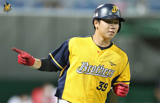 中信兄弟詹子賢敲出逆轉2分炮。（中信兄弟提供）