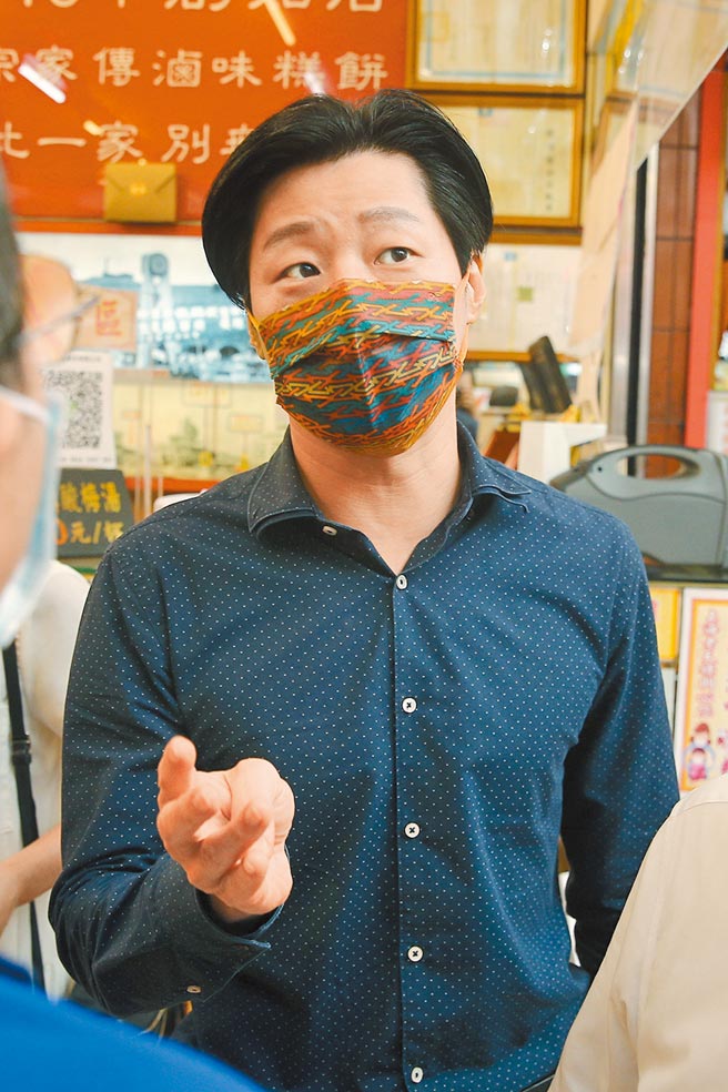 台北市议员应晓薇昨批评陈时中带风向，定位3+11不是破口，不就等同指称万华是破口？而身为在地立委的林昶佐（见图）却噤声，不敢抗议陈甩锅，碰到事情就想闪。（本报资料照片）