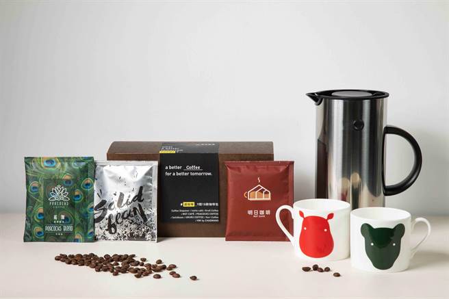 明日聚落邀集多间质感咖啡厅推出9&amp;18联名礼盒。（MOT明日聚落提供）