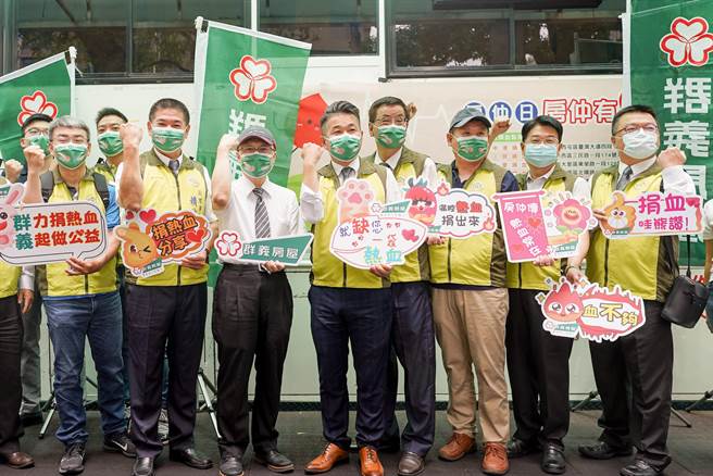 連續第七年的全國房仲日，台中地區捐血開跑，首日募得1551袋熱血。（盧金足攝）