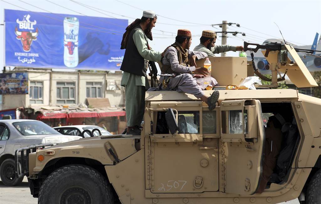 武装组织塔利班15日兵不血刃就控制喀布尔。（图／美联社）(photo:ChinaTimes)