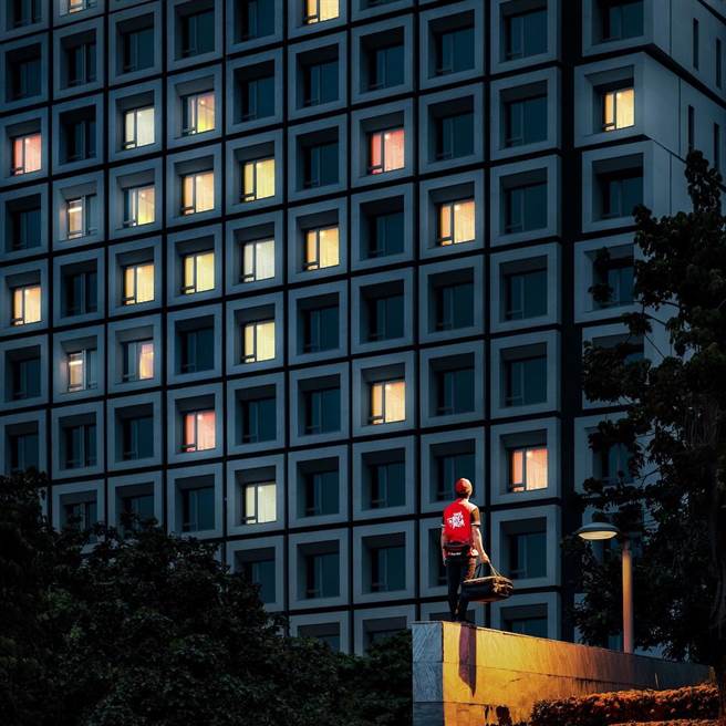 必胜客IG线上特展：外送员的万户迷途。（必胜客提供）