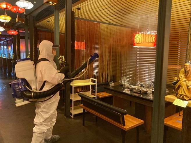 新北確診者到雲林縣虎尾鎮吃火鍋，餐廳停業7員工PCR陰性。（虎尾鎮公所提供／張朝欣雲林傳真）