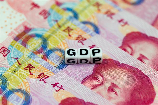 新加坡大华银行最新报告，将大陆今年GDP成长率预估下调至8.6％。（shutterstock）