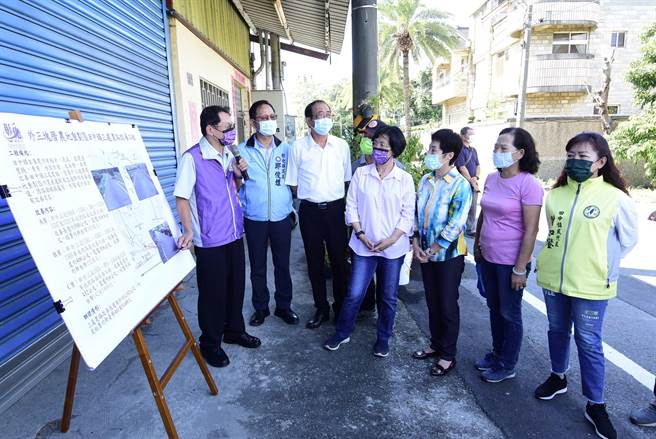 王惠美当场指示要尽速发包完成修缮，并动用近3000万元的经费着手修缮，要彻底改善路面不平的问题。（县府提供／吴建辉彰化传真）