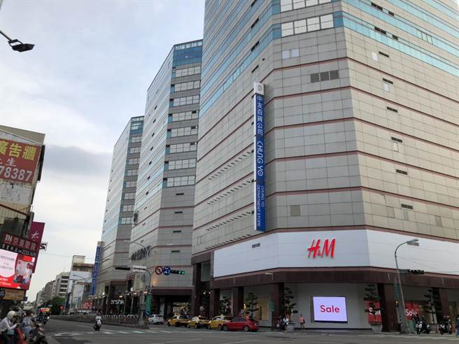 中友百货开幕以来便以「快适生活的提案者」为经营理念，中友百货会员其中有一定比例来自彰化，看好彰化消费商机，经过审慎评估后决定到彰化市展店。（冯惠宜摄）