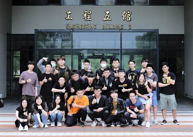 陽明交通大學跨領域學生團隊自主研發方程式賽車，近期於募資平台公開計畫。（陽明交大提供／邱立雅竹市傳真）