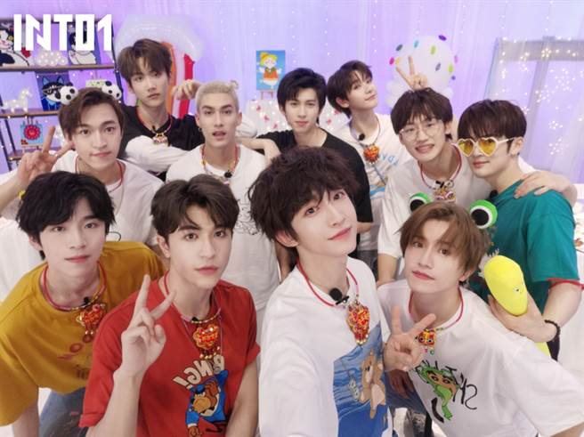 大陆选秀男团INTO1。(图/ 摘自INTO1微博)