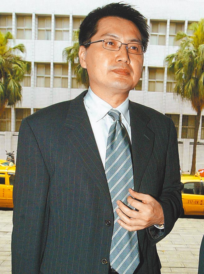 前金管会检查局长李进诚在2006年时为了股市秃鹰案出庭应讯，该案拖到现在还没定谳。（本报资料照片）