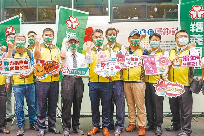 连续第七年的全国房仲日，台中地区捐血开跑，首日募得1551袋热血。（卢金足摄）