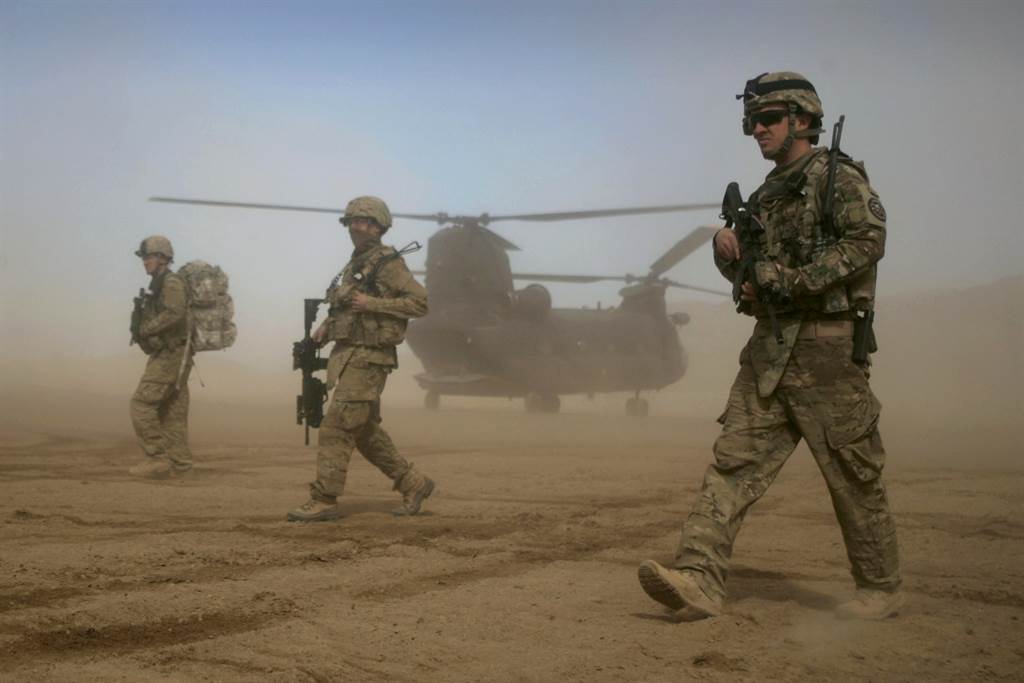 驻阿富汗美军巡逻首都喀布尔西部的资料照。（美联社）(photo:ChinaTimes)