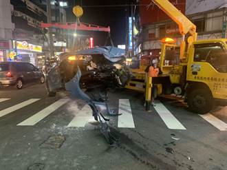 中市BMW男直衝對向連環撞釀6車損釀4傷  肇事男：開車不專心