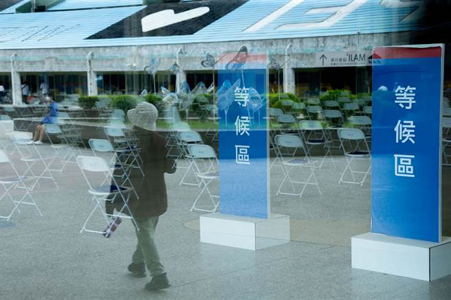 图为北市花博疫苗接种站。（资料照/罗永铭摄）