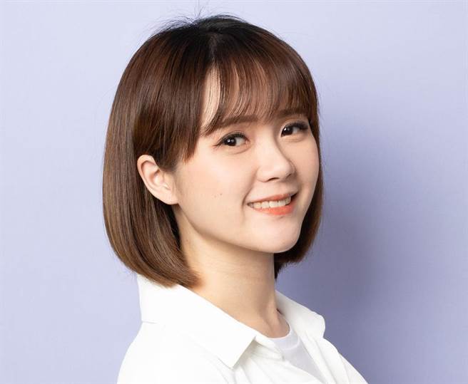 民眾党公关长吴怡萱。（图／取自吴怡萱脸书）