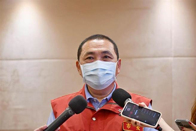 苏揆约见8新警察局长 侯友宜：警察不是一个人的警察。（新北市府提供）
