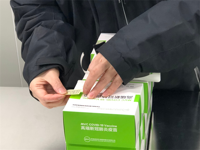 苗栗縣議會通過提案，獲得國際認證的疫苗才會開放給縣民接種，對此陳時中表示，疫苗接種是全國統一的事項，要依據中央規定辦理。（圖／食藥署提供）