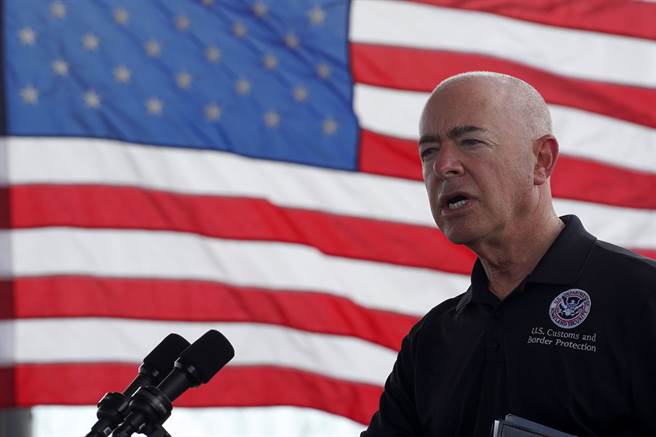 美國國土安全部部長馬約卡斯（Alejandro Mayorkas）(圖/路透社) 