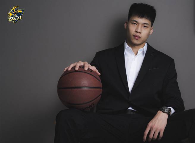 周承睿加盟T1聯盟中信特攻。（中信特攻提供）