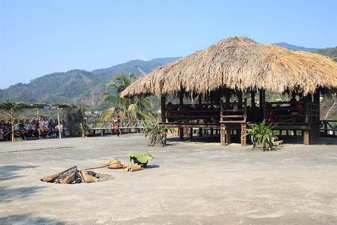 男子集会所为拉阿鲁哇族政治、宗教、教育的重要场域，现只剩两座，一座位于美兰部落、一座位于四社部落。（图片提供/高雄市拉阿鲁哇族文教协进会）
