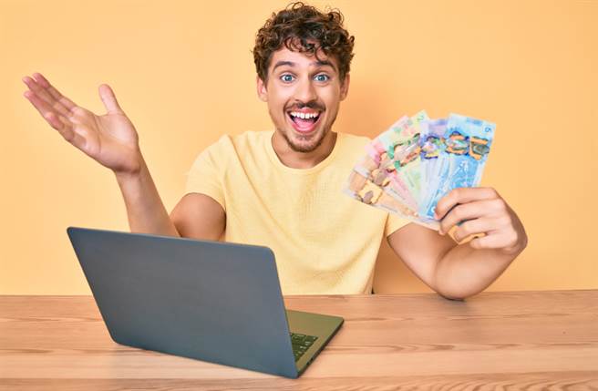 小孟老師指出，雙子座、巨蟹座、天蠍座、摩羯座命中有福報，而今日財運最旺的4生肖則為豬、虎、龍、羊。（圖／Shutterstock）