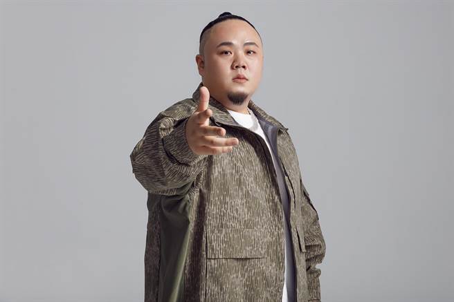 「顽童MJ116」大渊（MUTA）从小身材就比别人大一号。（17LIVE提供）