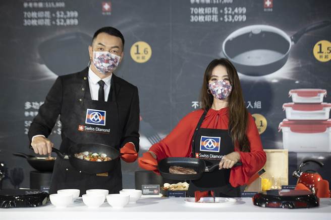 Jolin（右）昨与全联先生在记者会上秀厨艺。（全联提供）