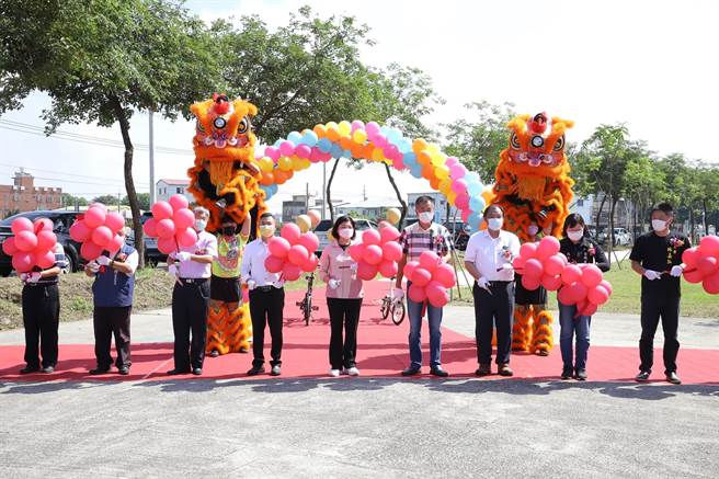 云林县虎尾镇周边街道整合峻工，打造宜居漫步城市。（张朝欣摄）