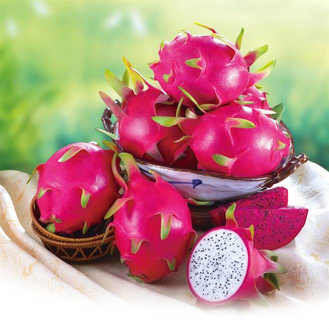 Breeze Super「新社首露香菇」，每盒1200元。（微风提供）