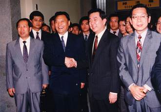 史話》九七年與唐樹備先生談「一個中國原則」問題(李慶平)