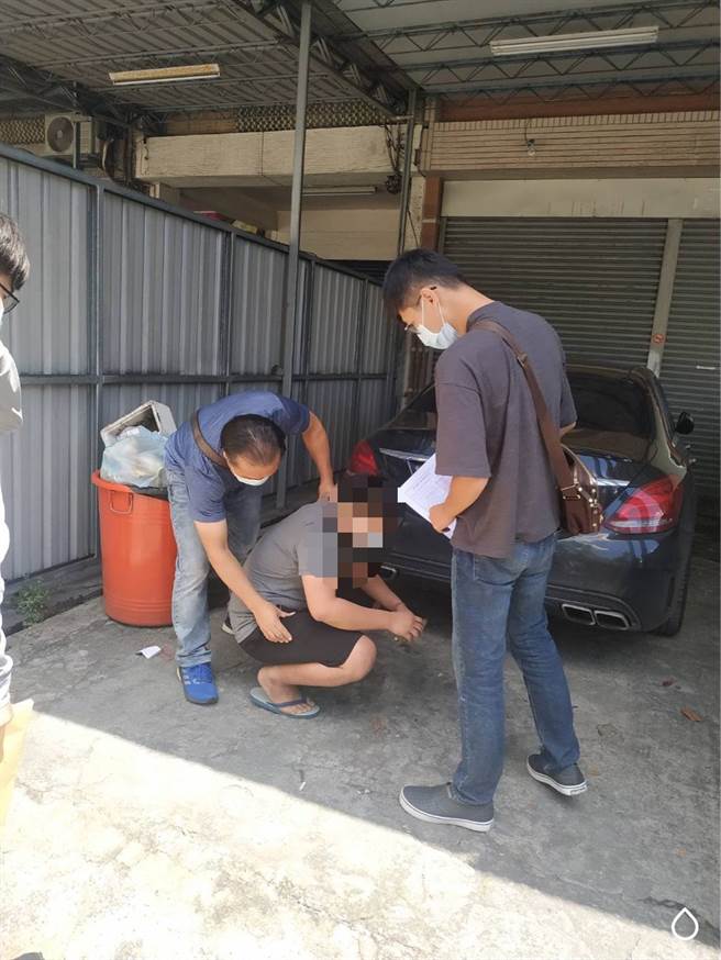 苓雅分局經長期佈線，並與台東警方合作，順利於19日逮回9名黑幫滋事份子，全案將依涉犯組織犯罪等數罪移請地檢署偵辦。（警方提供）