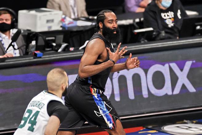 哈登已經提前嗆聲籃網要拿下季總冠軍了。(美聯社資料照)