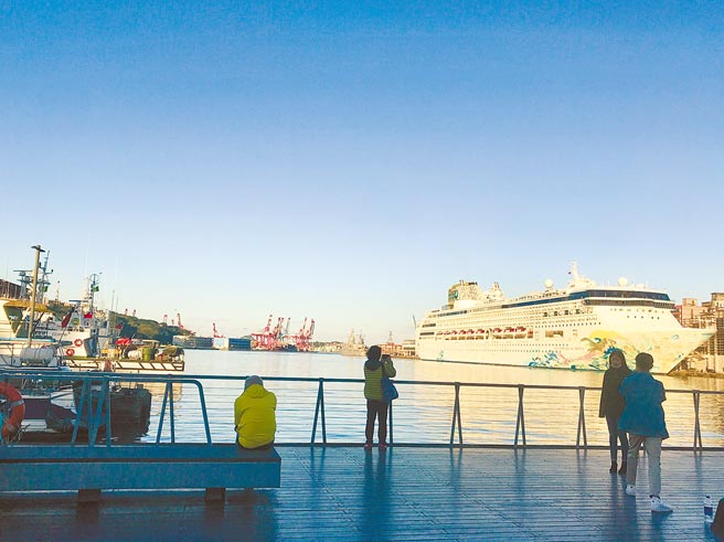 基隆市政府计画将海洋广场延伸，打通内港第一排。（陈彩玲摄）