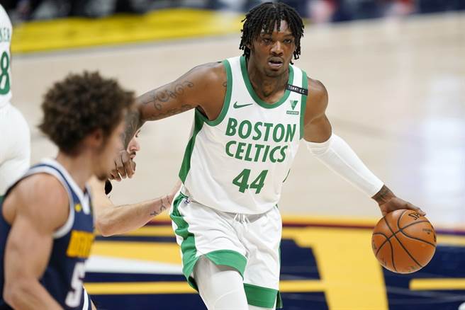 塞尔提克确定跟罗伯特威廉斯完成4年5400万美元续约。(美联社资料照)