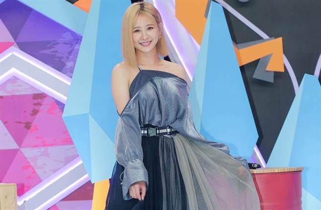 安心亚一出道就被网友封为「宅男女神」。（图／中时资料照）