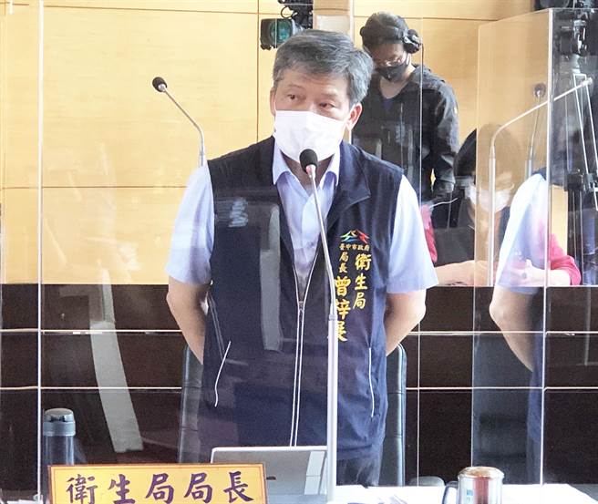 疫苗接種醫護人員，錯把AZ當莫德納打，中市衛生局長將登門致歉！（陳世宗攝）