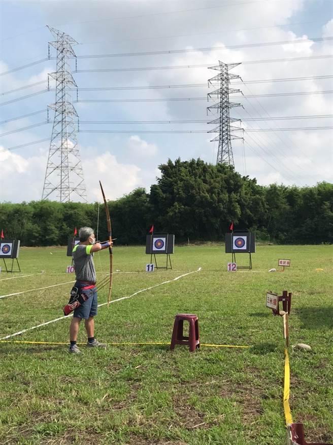 認識原民傳統射箭文化，台中舉辦全國觀摩賽。(台中市政府提供)