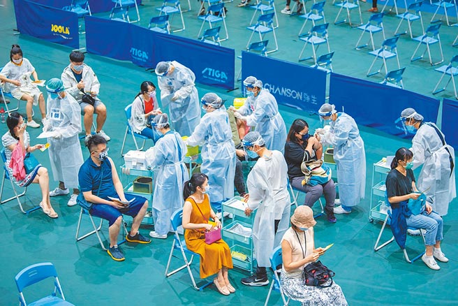 桃园教职员疫苗接种率已达95％以上，第1阶段已造册但仍未打疫苗的教职员将于24日接种。（桃园市政府提供／陈梦茹桃园传真）