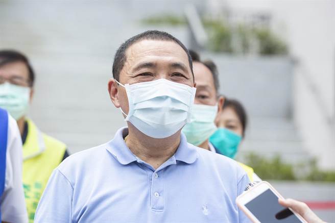 谈中央放宽聚餐规定　侯友宜：疫苗覆盖率达到6成以上新北才会更开放(新北市府提供／戴上容新北传真)