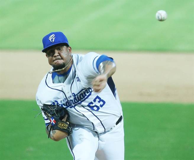 富邦悍将投手猛悍。(报系资料照/陈怡诚摄)