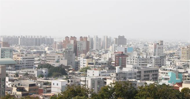 彰化縣去年出生率躍居全國之冠，今年總人口跌破126萬人。（吳敏菁攝）