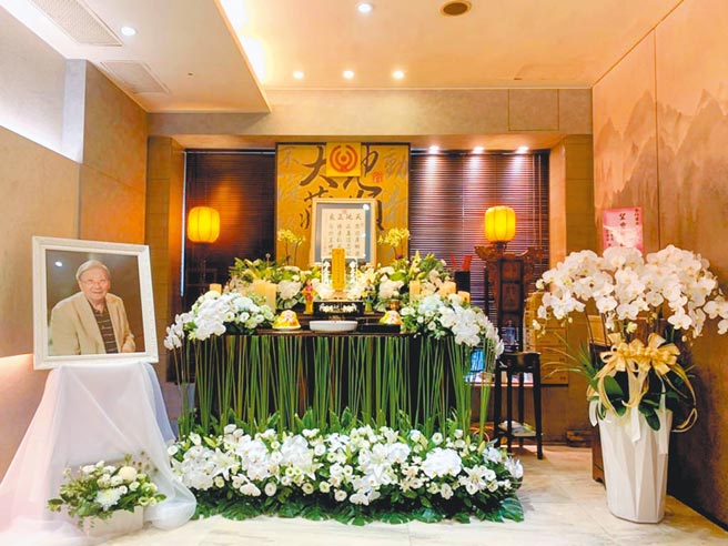 李行追思灵堂昨开放亲友致意。（两岸电影交流委员会提供）