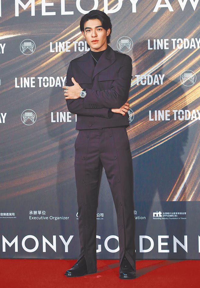 陈昊森以Dior搭配Piaget登红毯，除了造型质感兼具外，逾3千万的行头也被网友封为移动房屋。（陈俊吉摄）