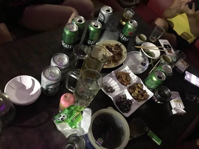 醉男大闹生日派对，曝茶室偷开店。(翻摄照片／蔡依珍桃园传真)