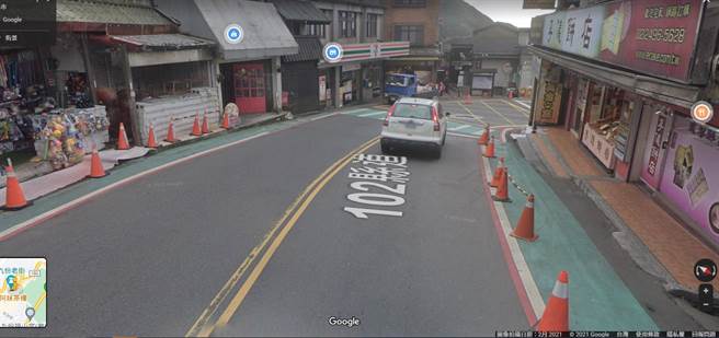马姓男子开车到九份旅游，因行驶在标线型人行道上，遭员警拍照举发，台北地院认为举发程序有瑕疵，判决撤罚。（示意图／翻摄Google地图）