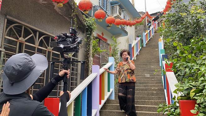 金马影后陈淑芳受邀参演黄金博物馆矿山艺术季宣传影片。（黄金博物馆提供）