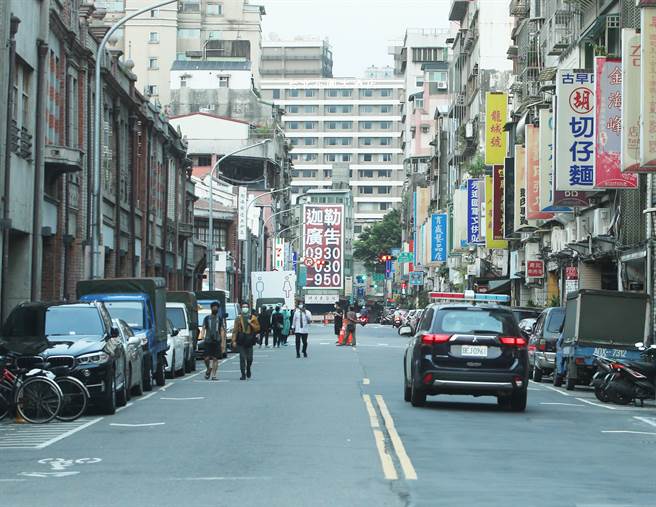 飲酒協會向北市議員徐立信陳情，傳出北市府要求萬華阿公店小姐學茶道才能復業，挨批是矯枉過正，不合乎實情。（示意圖，陳怡誠攝）