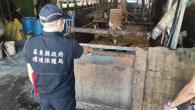 屏县动员稽查非洲猪瘟走私品，全力遏阻非法流入市面。(屏县府提供)