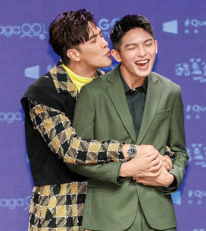 和林辉瑝拍BL剧《酷盖爸爸》，让谢佳见一度受到家人的质疑和不解。